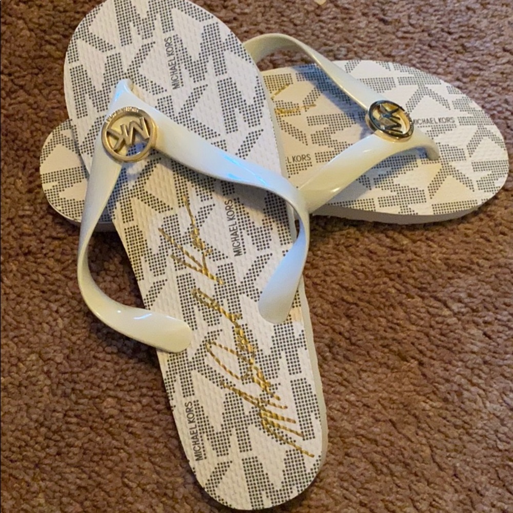 Michael Kors Flip flops